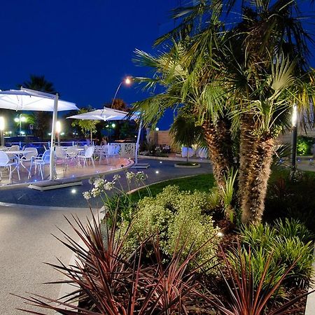 Hotel Continental Торторето Экстерьер фото