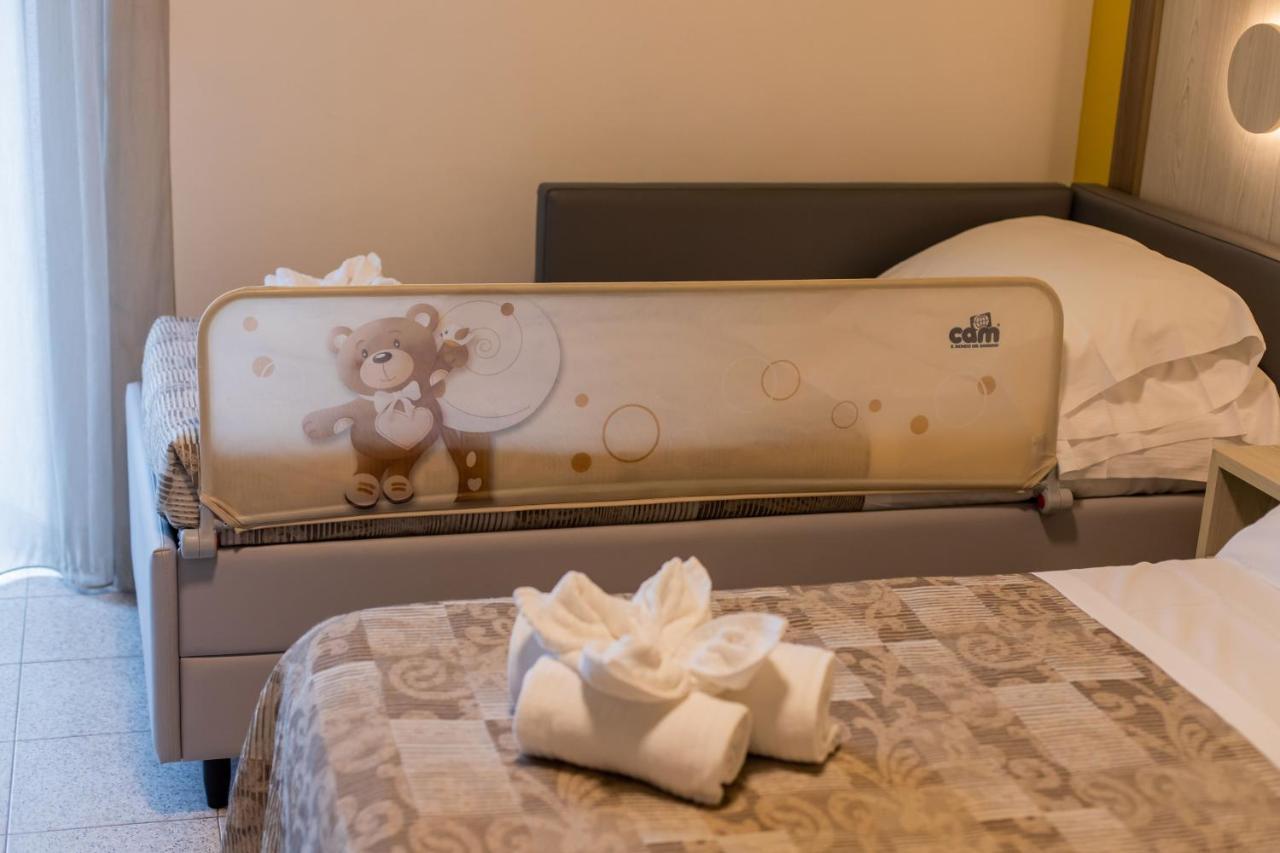 Hotel Continental Торторето Экстерьер фото