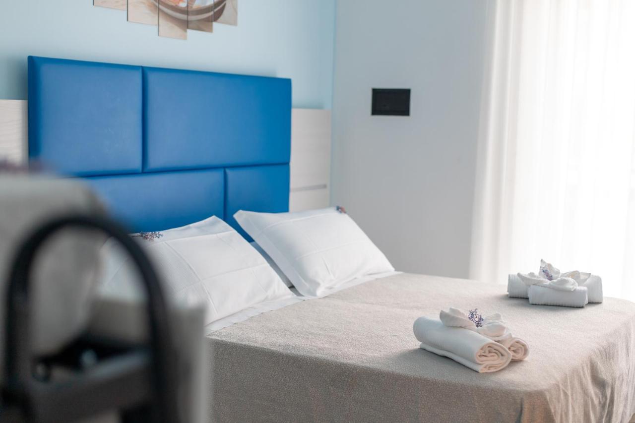 Hotel Continental Торторето Экстерьер фото