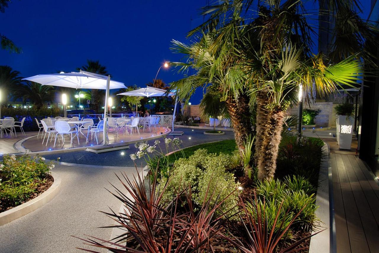 Hotel Continental Торторето Экстерьер фото
