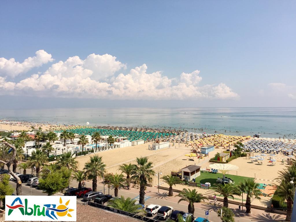 Hotel Continental Торторето Экстерьер фото