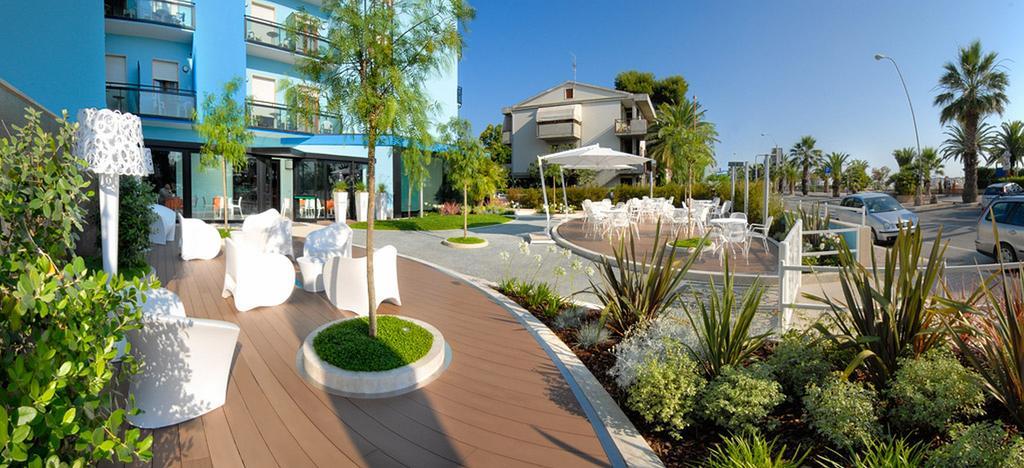 Hotel Continental Торторето Экстерьер фото