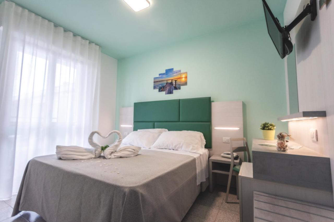 Hotel Continental Торторето Экстерьер фото